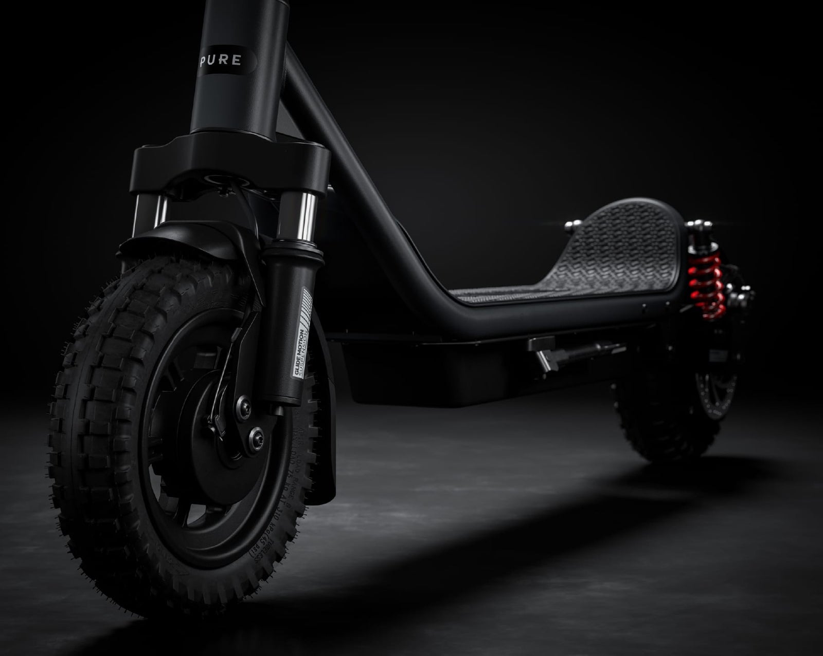 AIR⁶ ULTRA SUSPENSION
Our longest-range e-scooter ever.